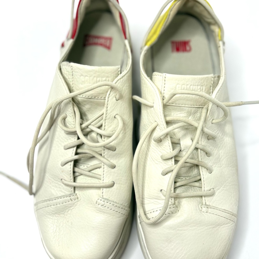 Camper Twins Unisex Off-White Leather Sneakers Mismatched Heels Size 41